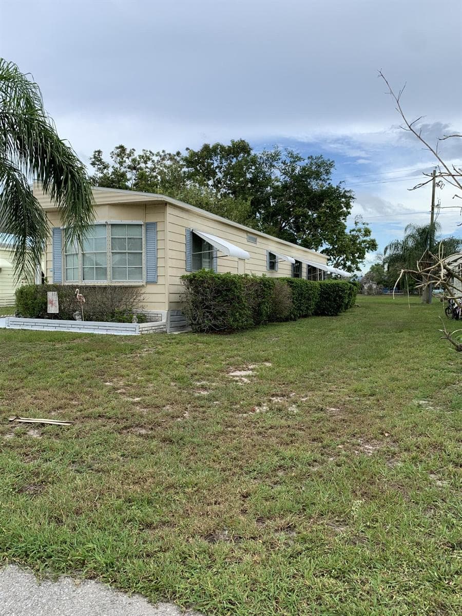 125 E Caribbean, Port St. Lucie, FL 34952 photo 5
