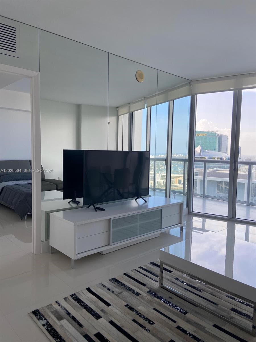 495 Brickell Ave # 5706, Miami, FL 33131 photo 5