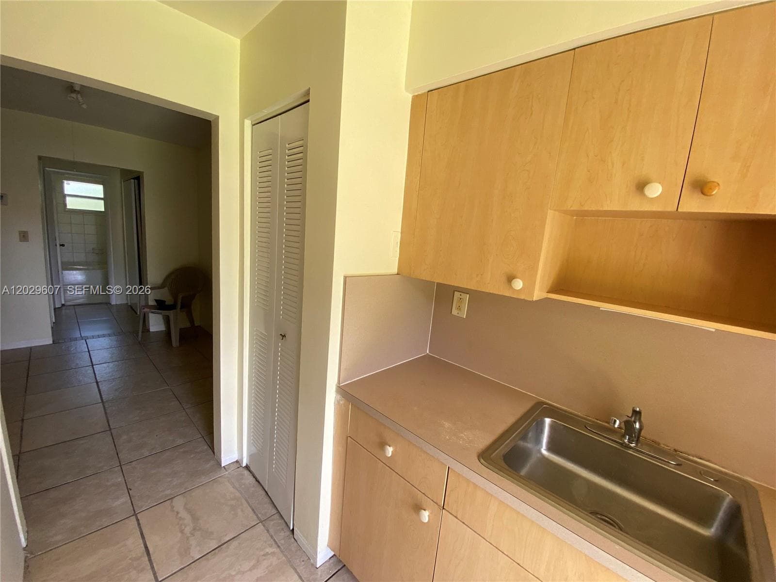 2400 NE 188th St # 2404, Miami, FL 33180 photo 5