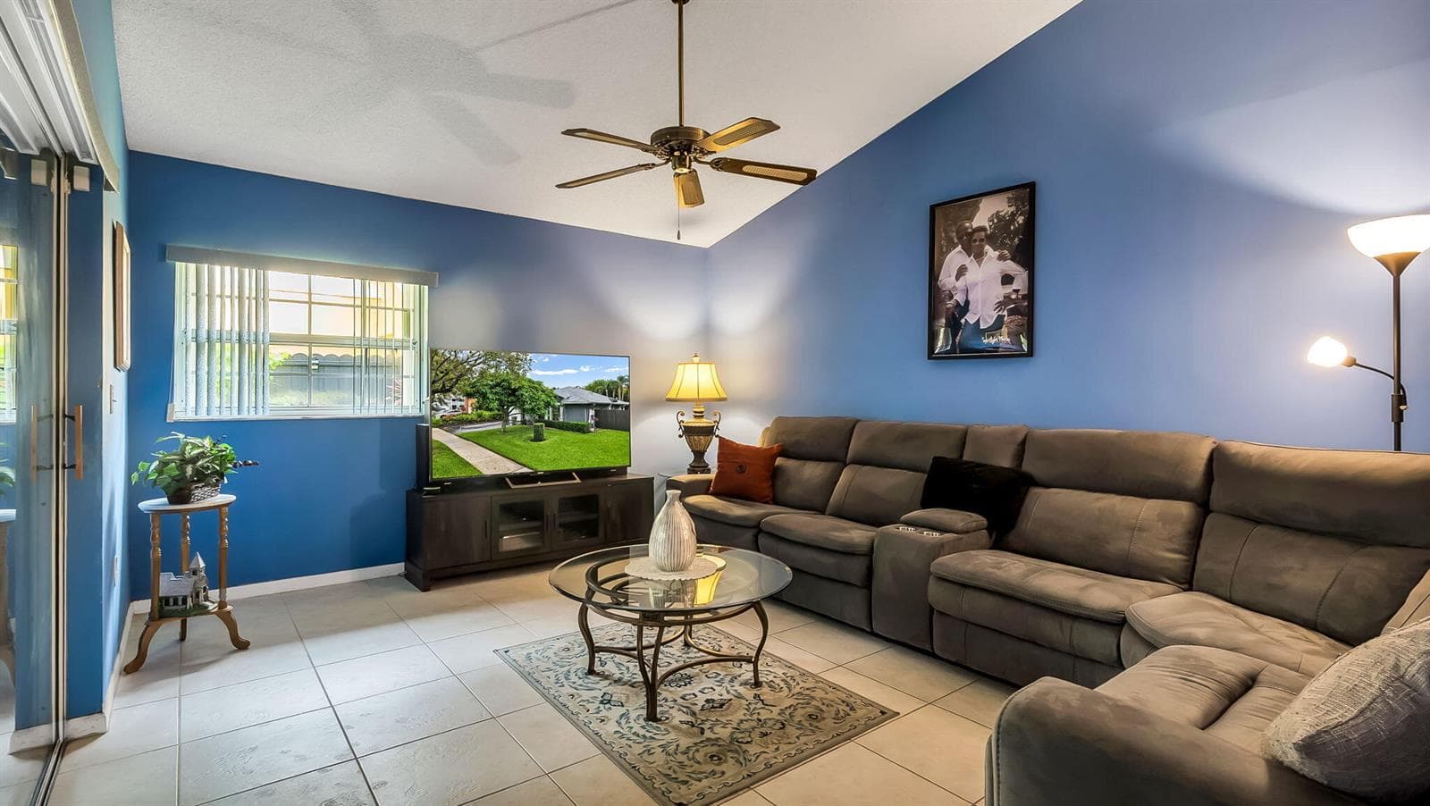 9720 SW 12th Street, Pembroke Pines, FL 33025 photo 4