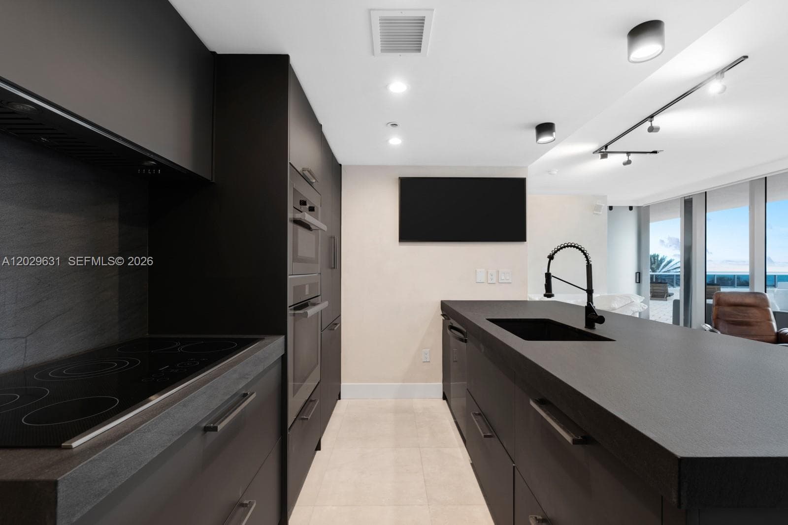 5875 Collins Ave # 501, Miami Beach, FL 33140 photo 5