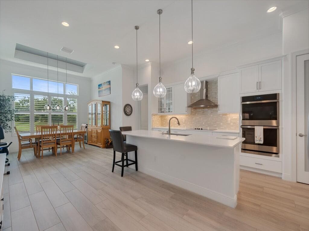 8220 Halbert Lane, Vero Beach, FL 32968 photo 3
