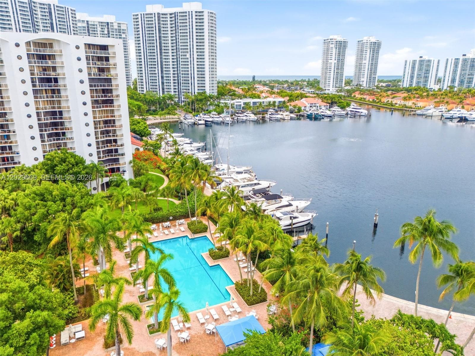 3610 Yacht Club Dr # 1115, Aventura, FL 33180 photo 3