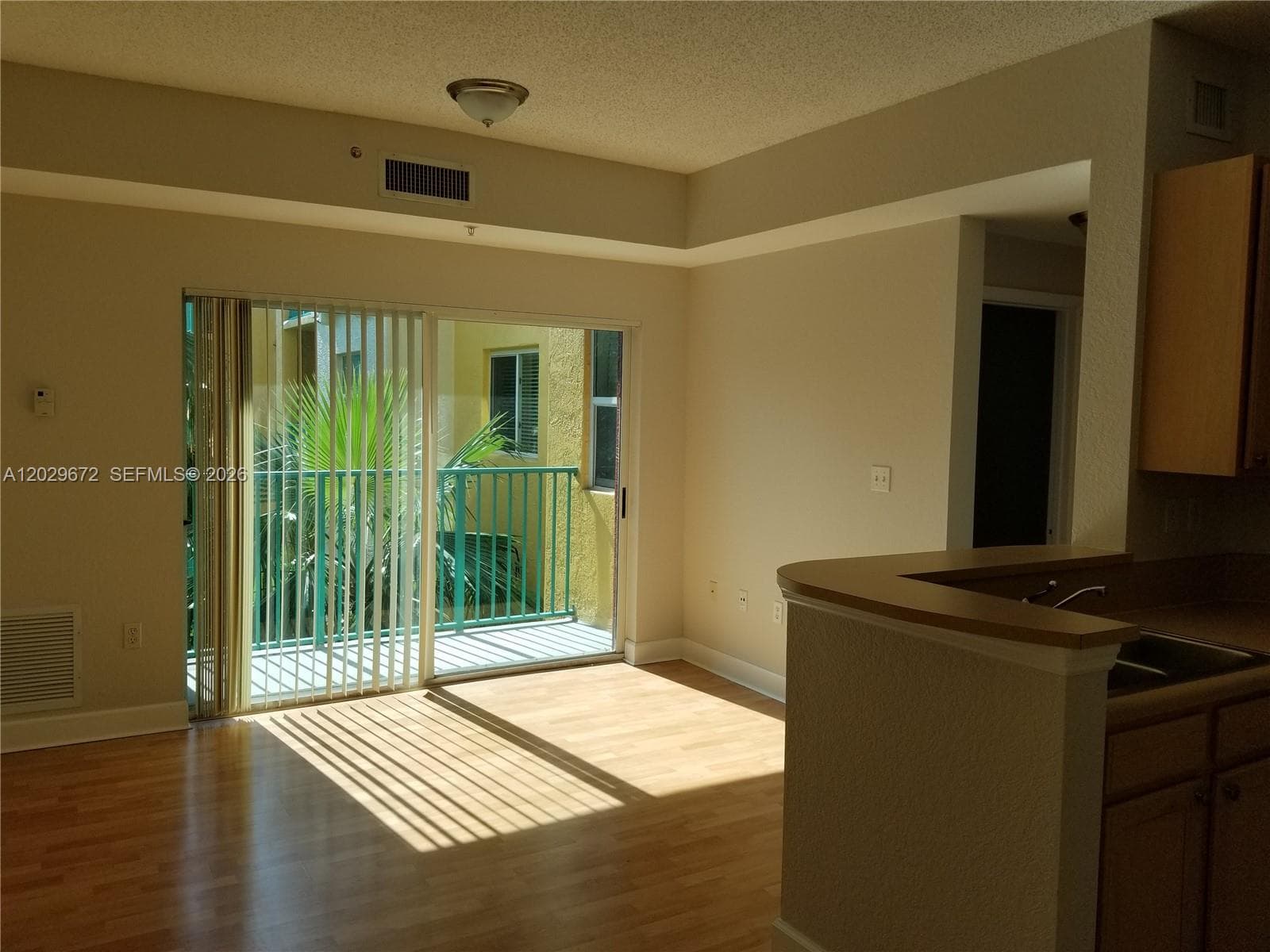 6001 SW 70th St # 538, South Miami, FL 33143 photo 3