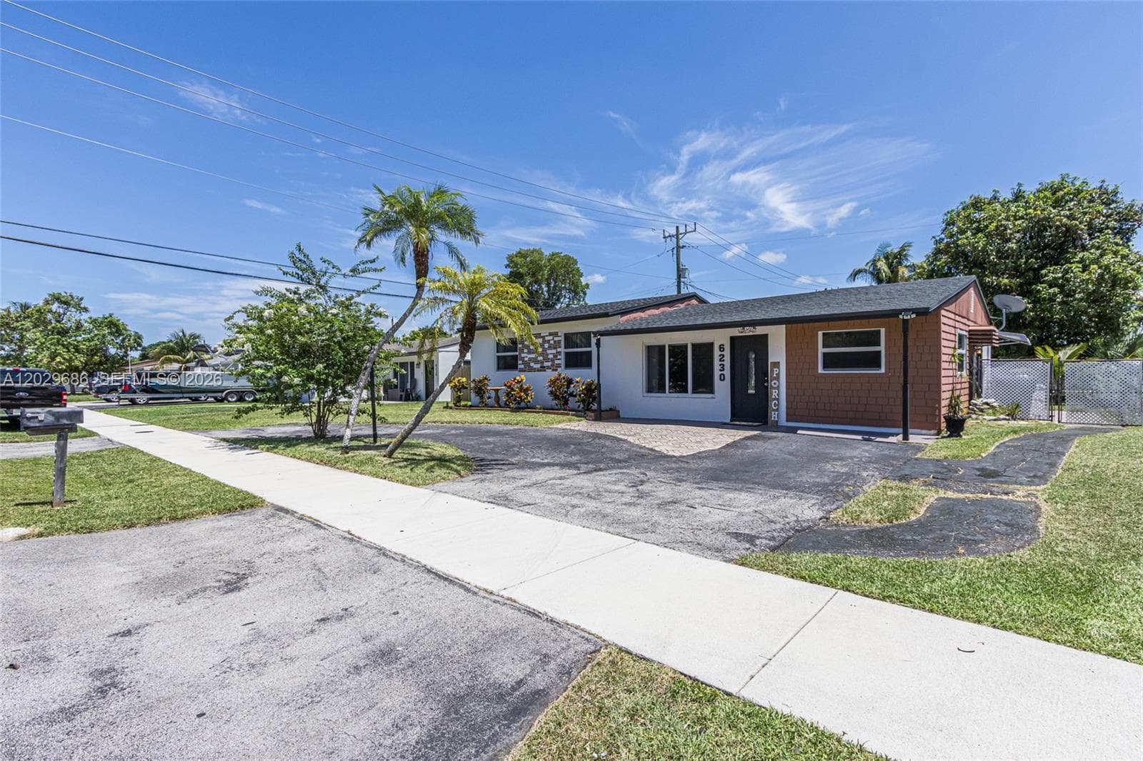 6230 SW 16th Ct, North Lauderdale, FL 33068 photo 2
