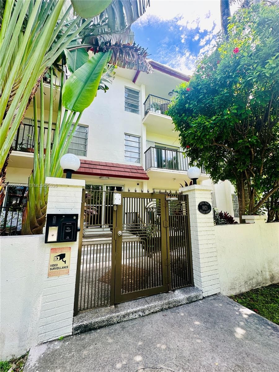 1821 Jefferson Ave # 205, Miami Beach, FL 33139 photo 3