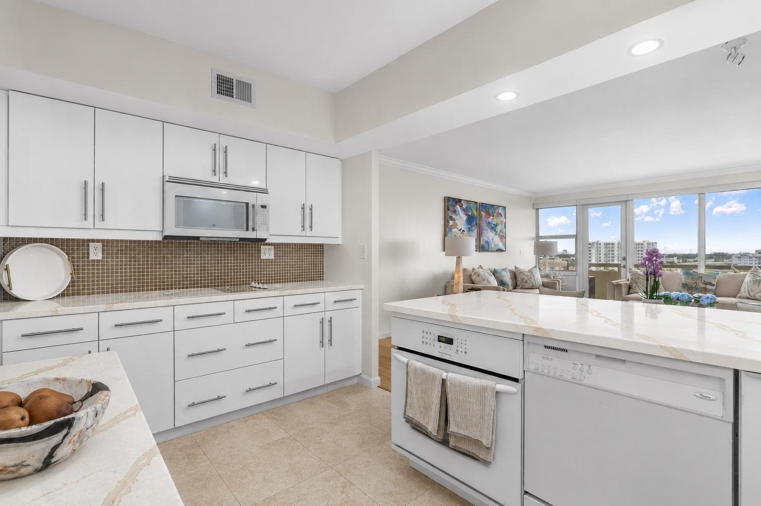 3200 NE 36th Street # 806, Fort Lauderdale, FL 33308 photo 2
