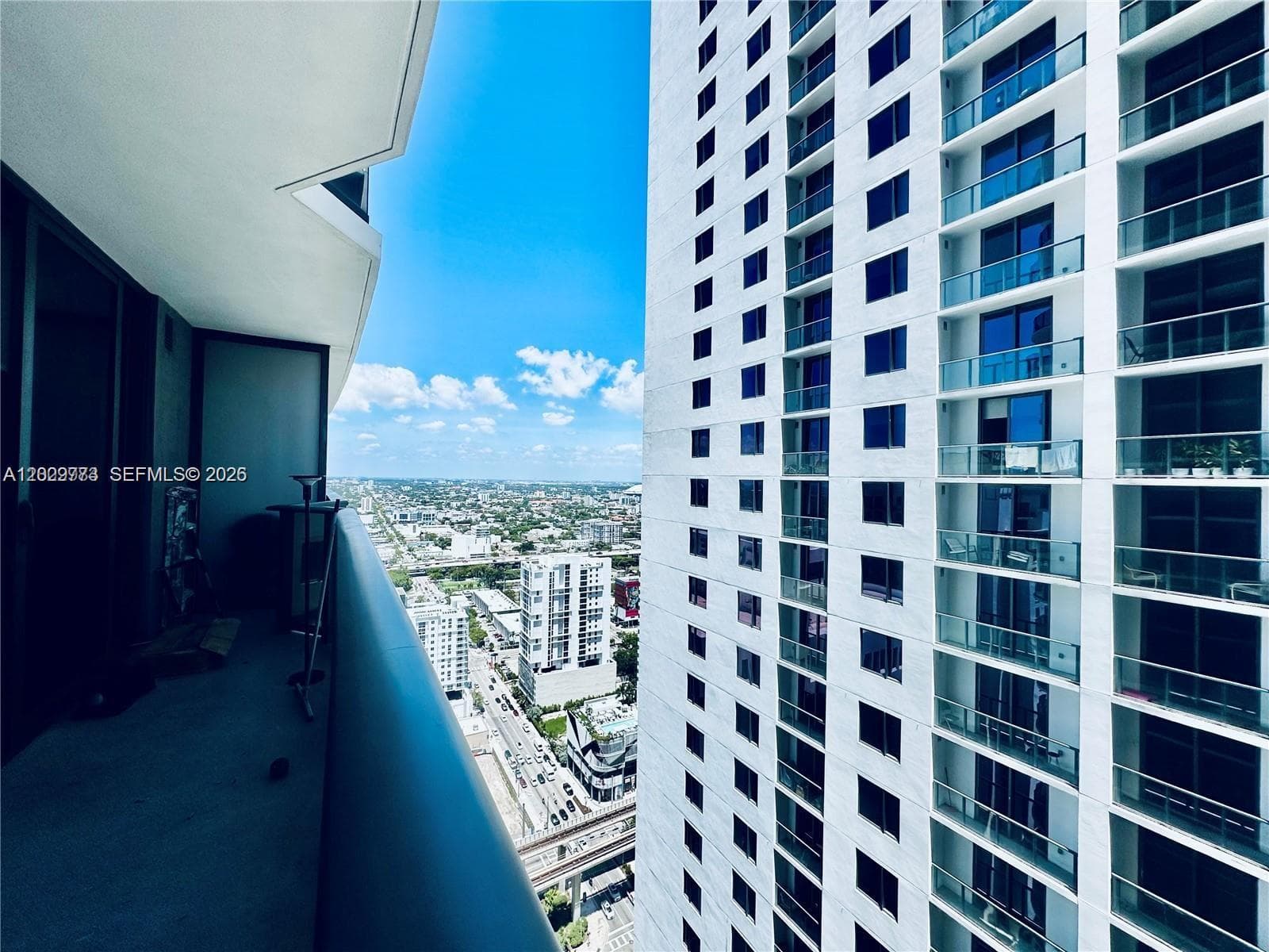 55 SW 9th St # 3409, Miami, FL 33130 photo 3