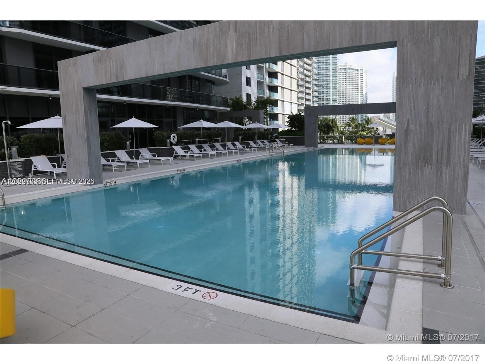 55 SW 9th St # 3409, Miami, FL 33130 photo 5