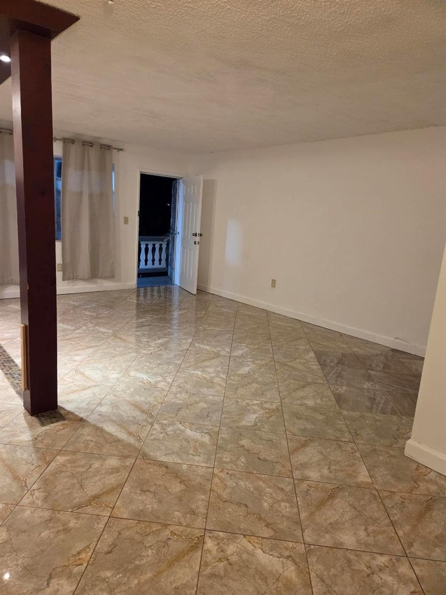 20337 NE 2nd Avenue, Miami, FL 33179 photo 5