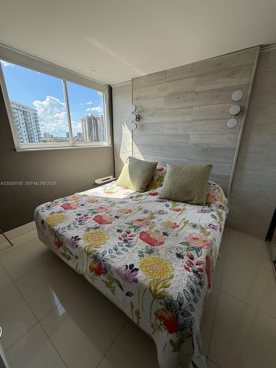 19370 Collins Ave # 912, Sunny Isles Beach, FL 33160 photo 3