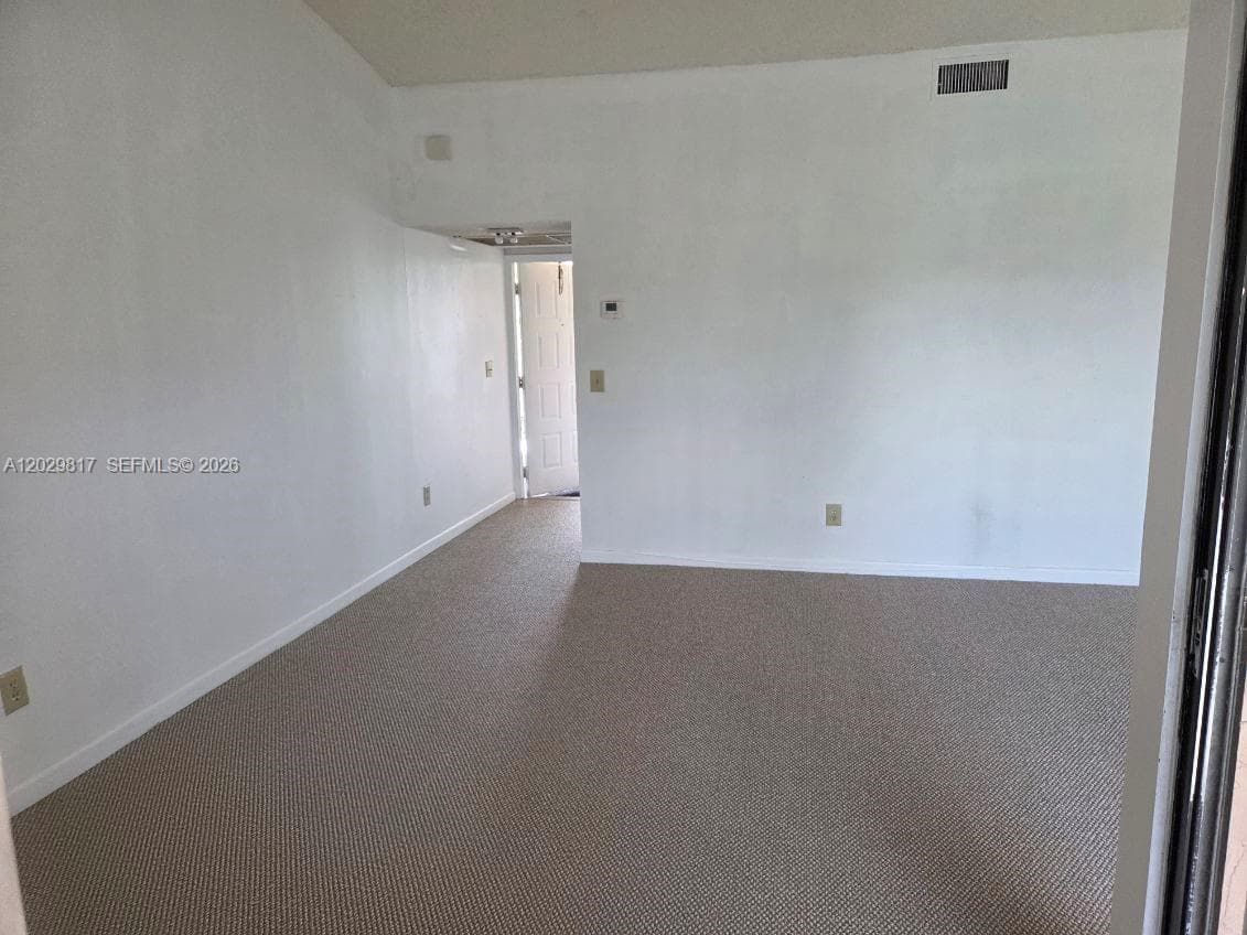 1017 Washington Cir # 1017D, Homestead, FL 33034 photo 5