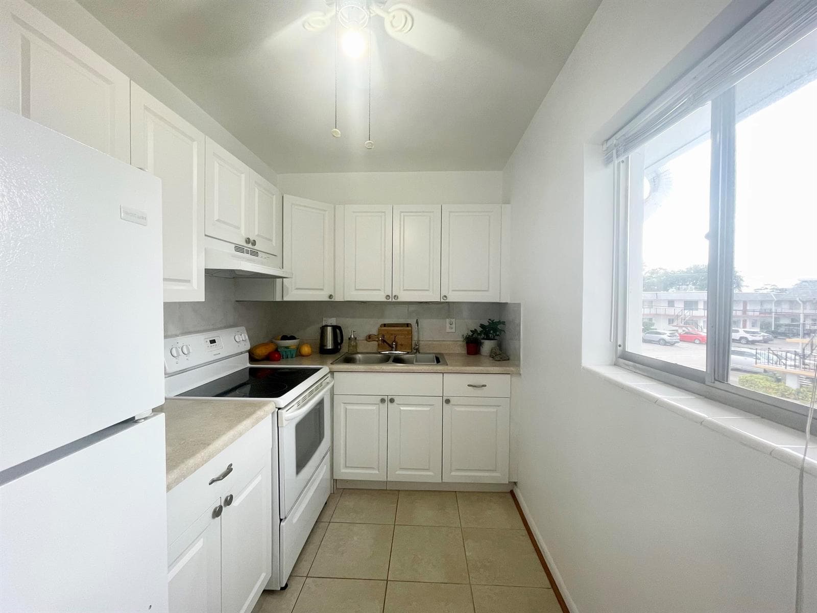 2920 Cynthia Lane # 203, FL 33461 photo 2