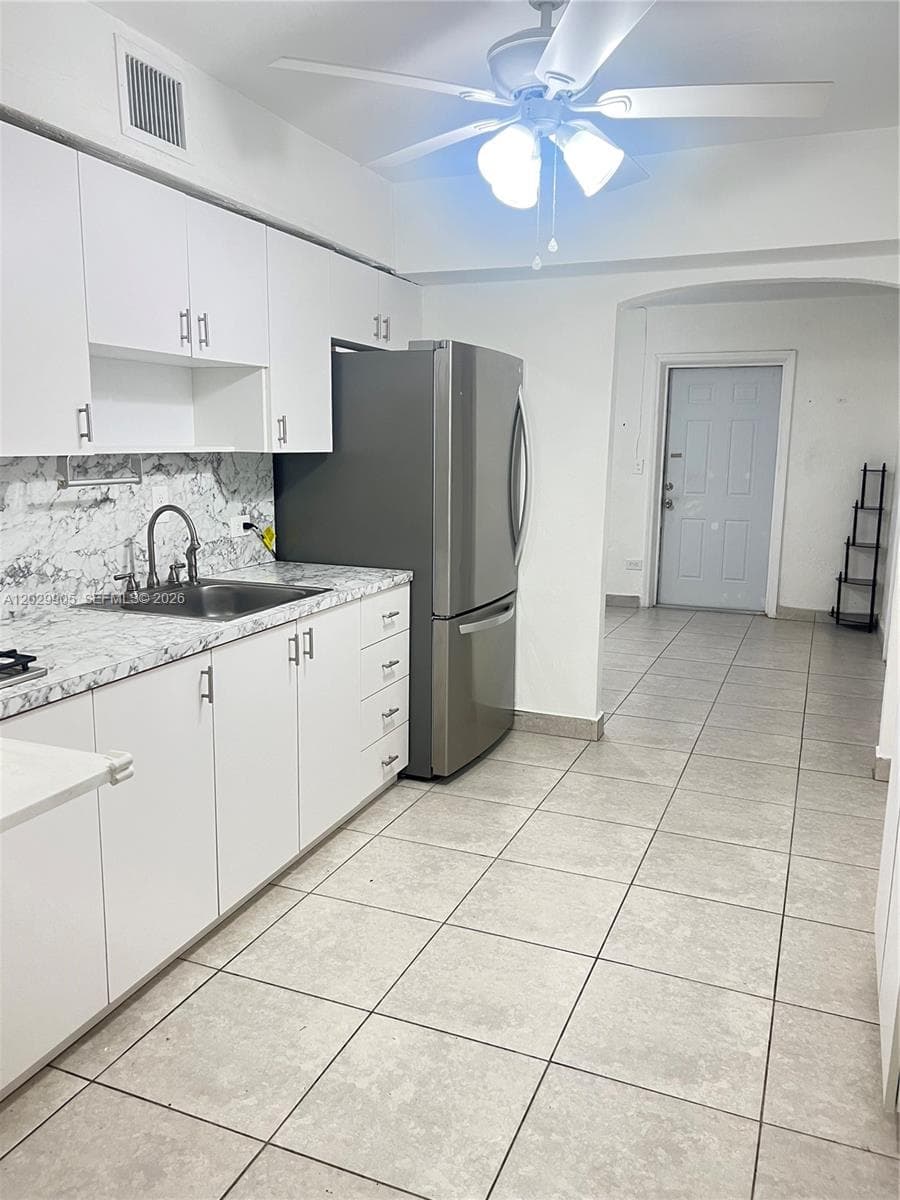 1401 E 8th Ave # n/a, Hialeah, FL 33010 photo 4