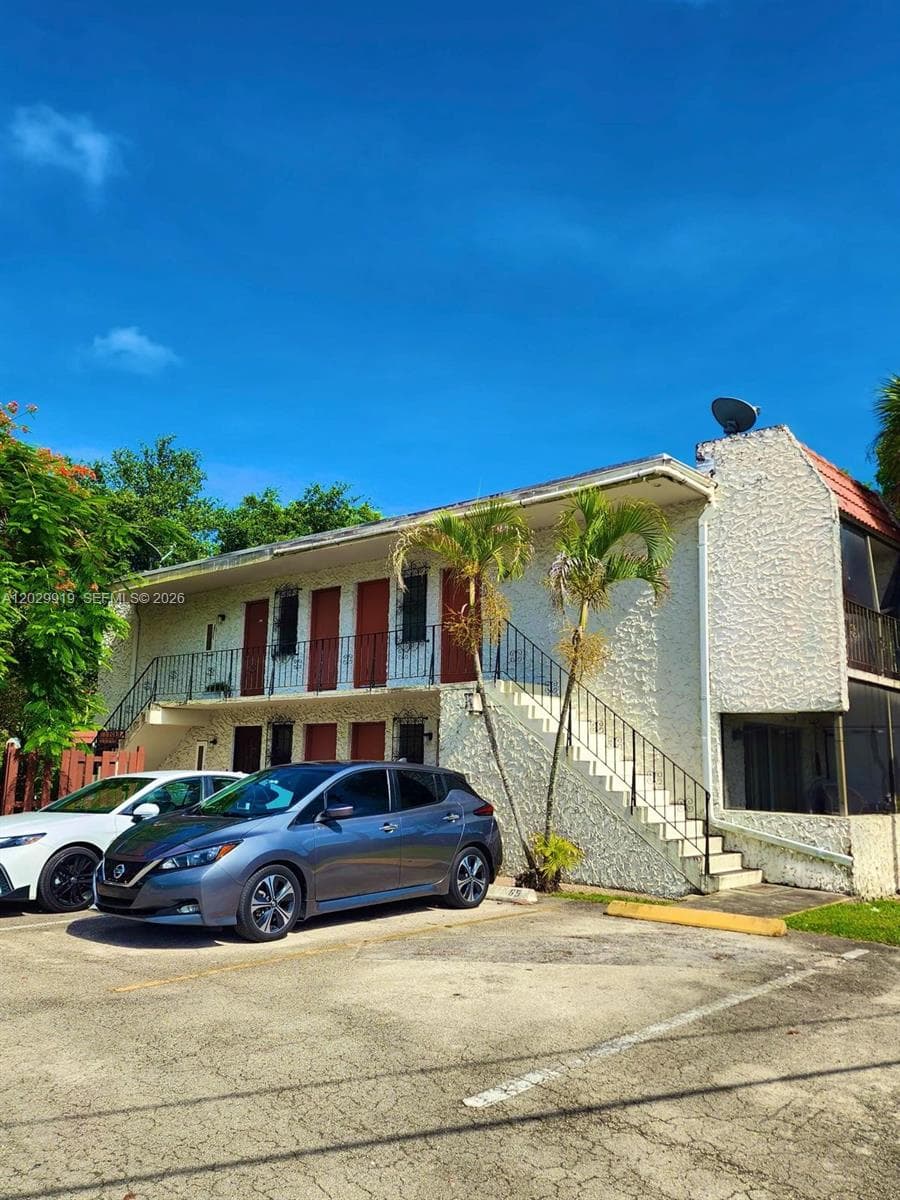 8701 SW 141st St # H6, Palmetto Bay, FL 33176 photo 2