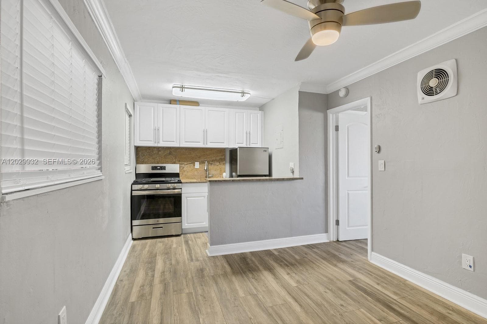 1014 Salzedo St # 211, Coral Gables, FL 33134 photo 2