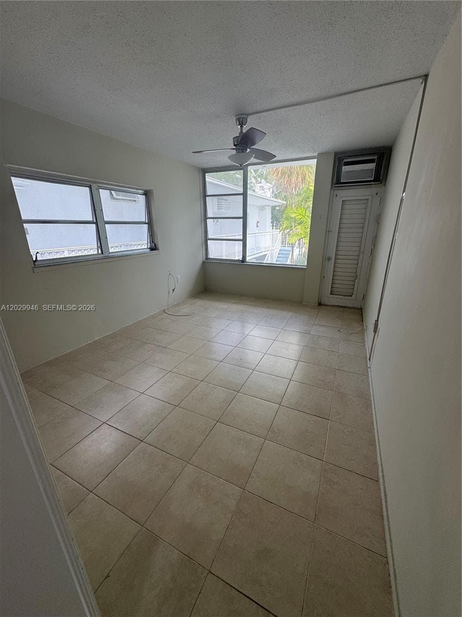 10281 E Bay Harbor Dr # D3, Bay Harbor Islands, FL 33154 photo 2