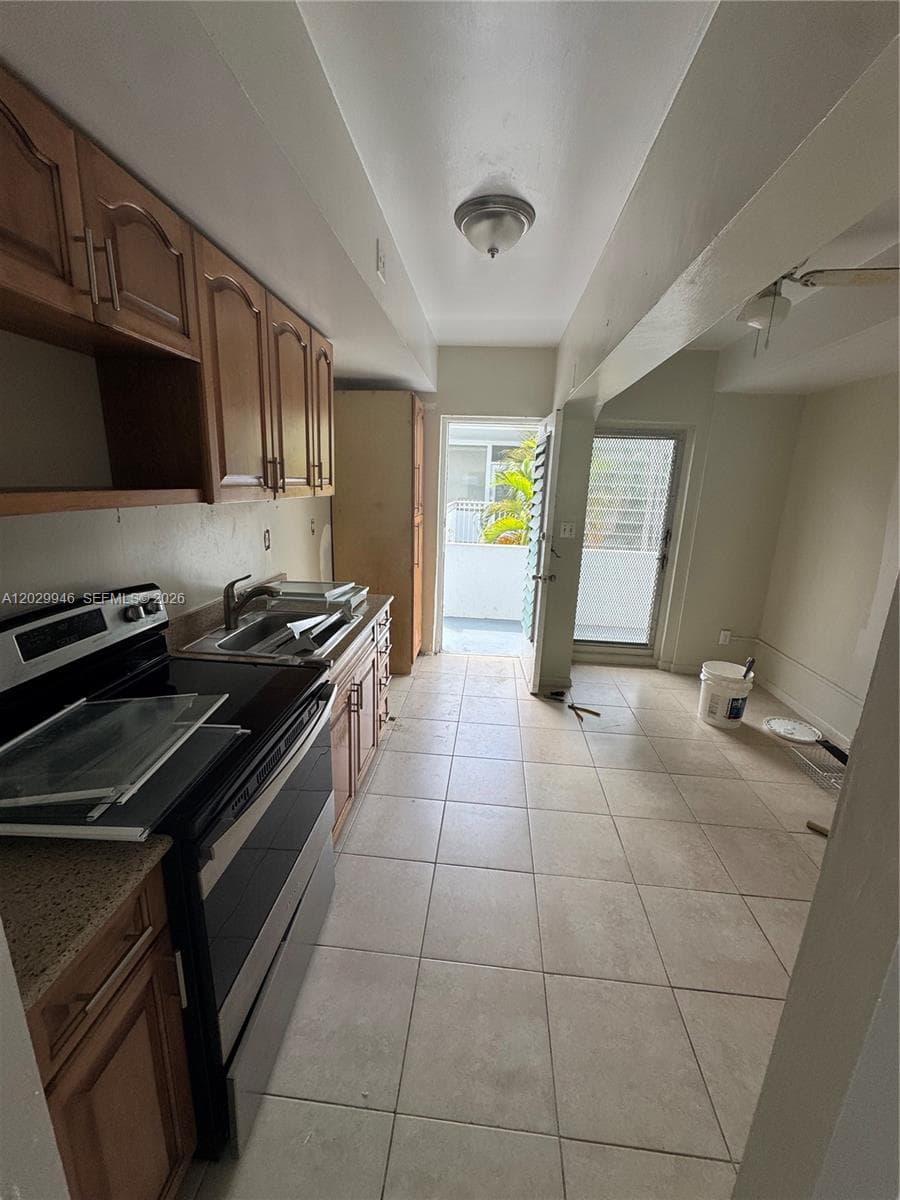 10281 E Bay Harbor Dr # D3, Bay Harbor Islands, FL 33154 photo 4