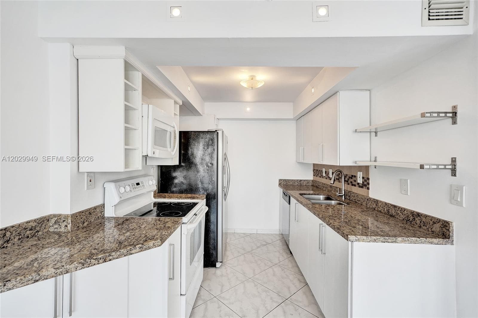 17500 N Bay Rd # S403, Sunny Isles Beach, FL 33160 photo 4