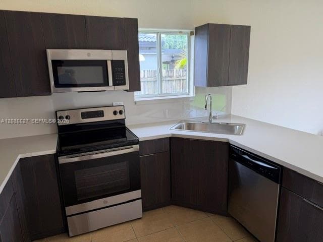 706 SE 14th Ave, Homestead, FL 33033 photo 3
