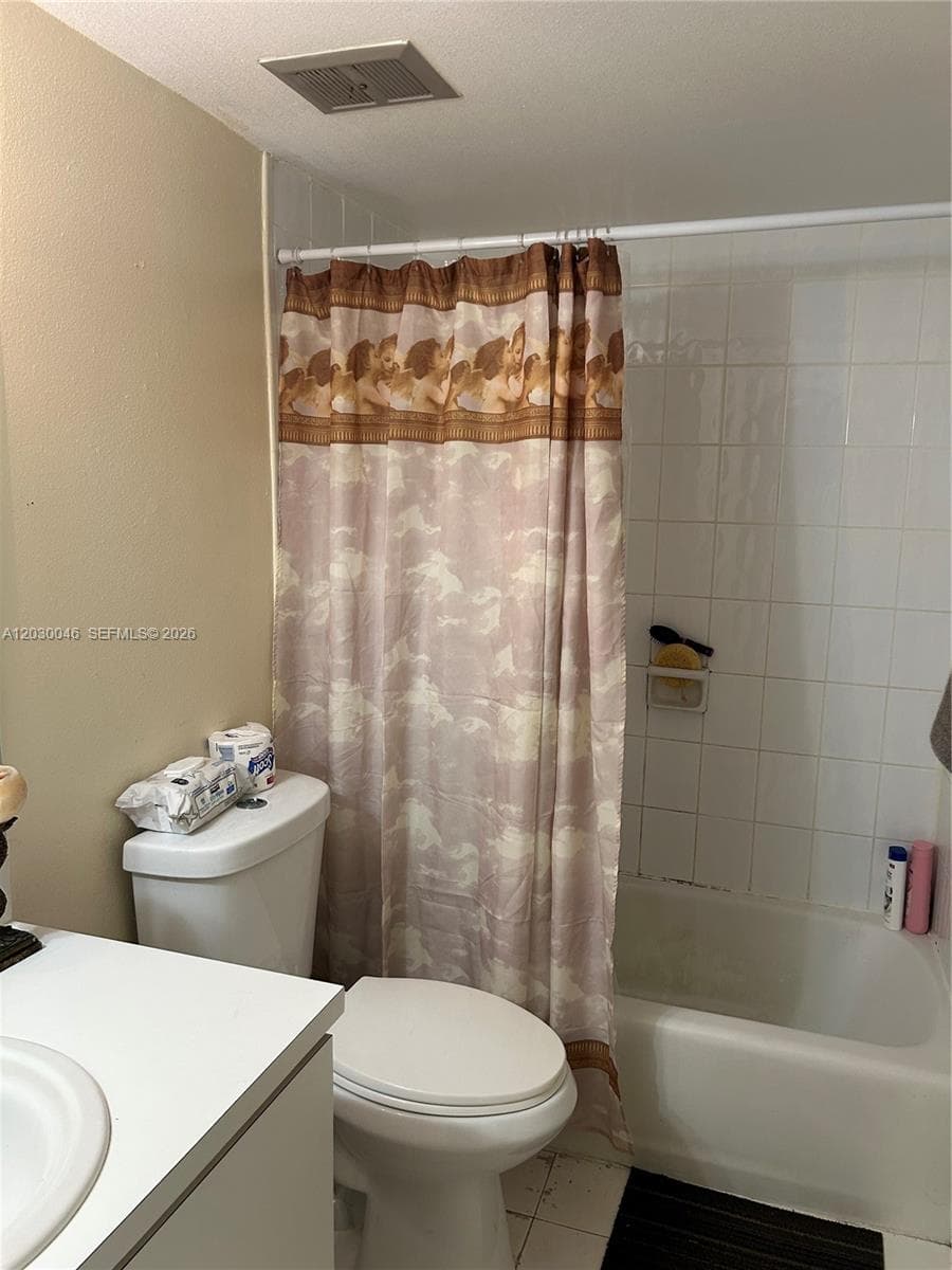 18051 NW 68th Ave # K104, Hialeah, FL 33015 photo 4