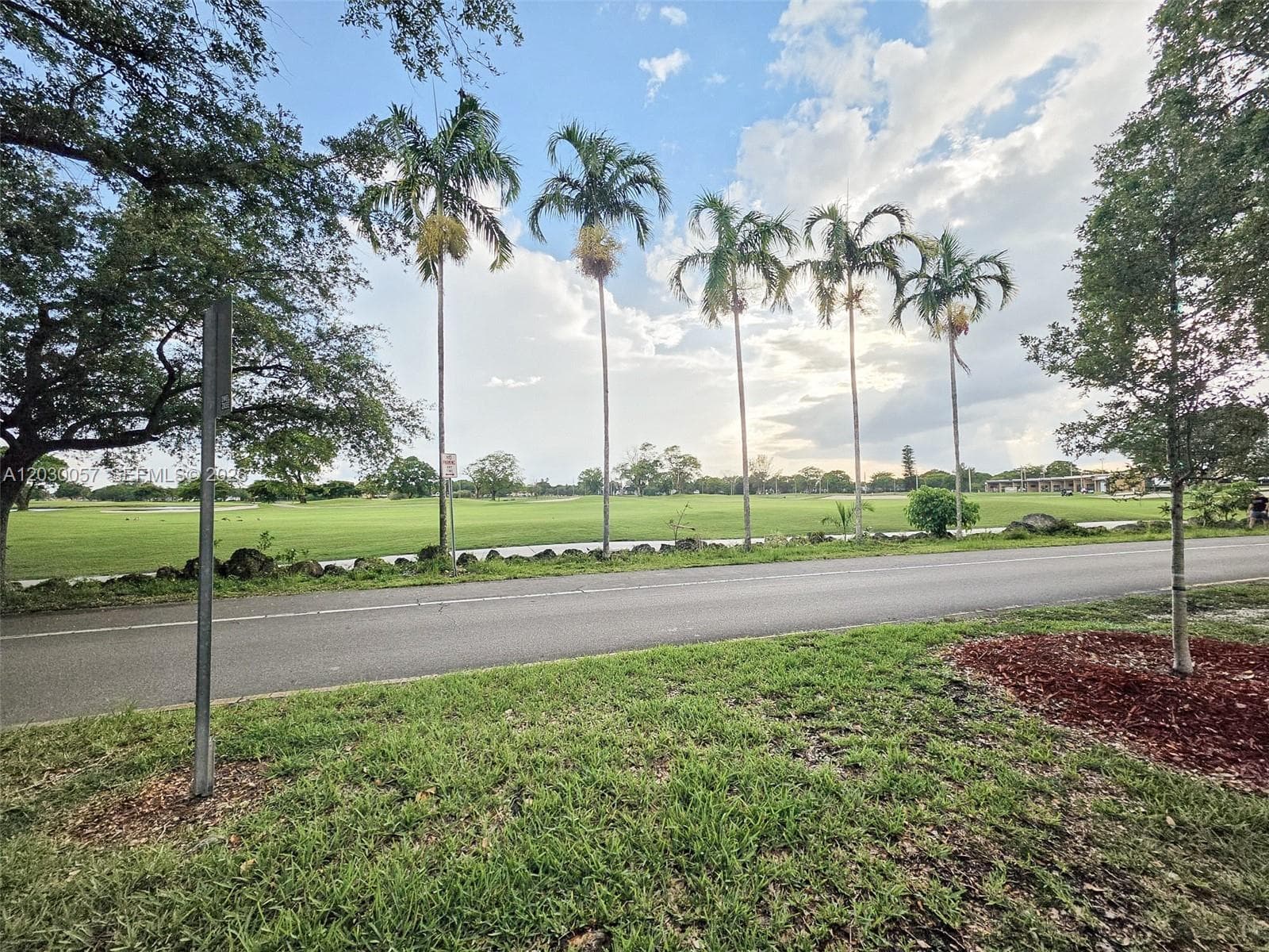 6235 Kendale Lakes Cir # 236, Miami, FL 33183 photo 3