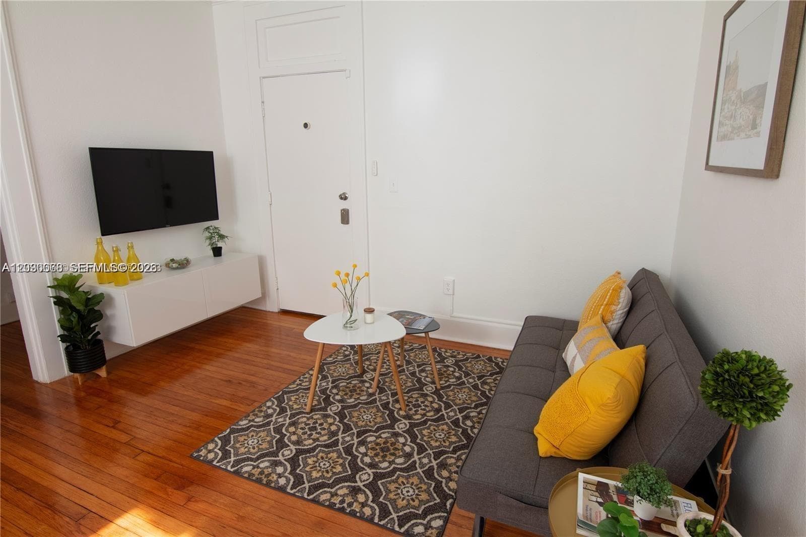 124 Mendoza Ave # 9, Coral Gables, FL 33134 photo 3