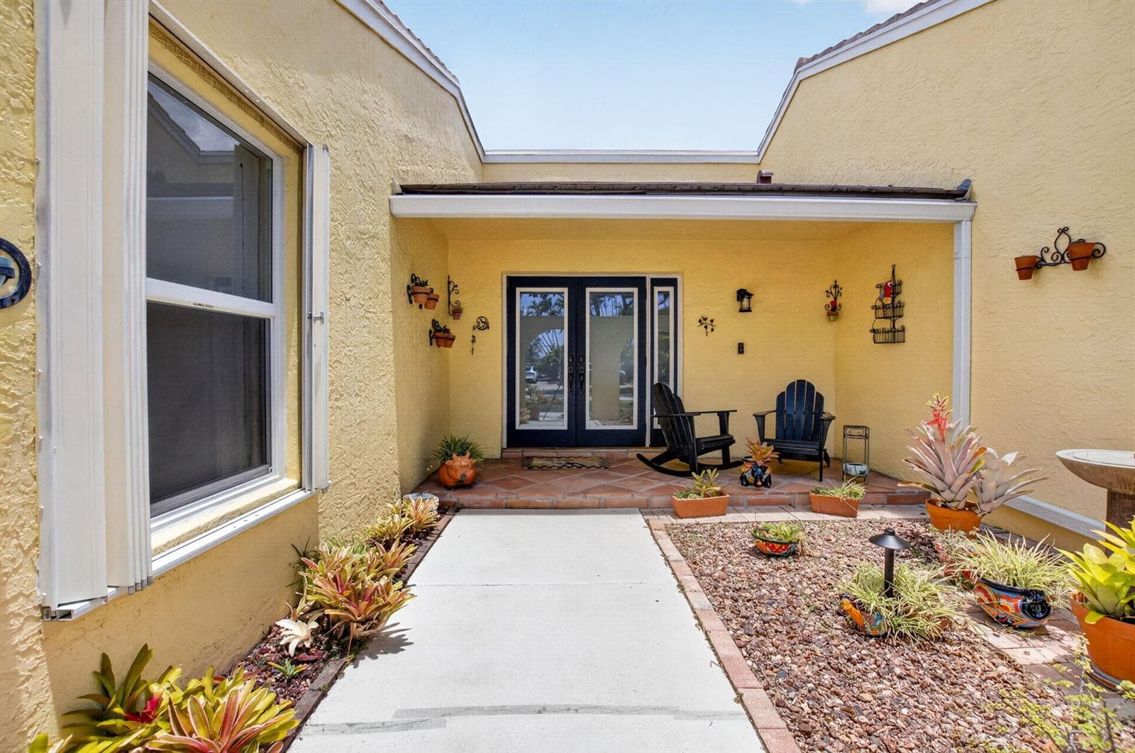 2305 SW 23rd Cranbrook Drive, Boynton Beach, FL 33436 photo 4