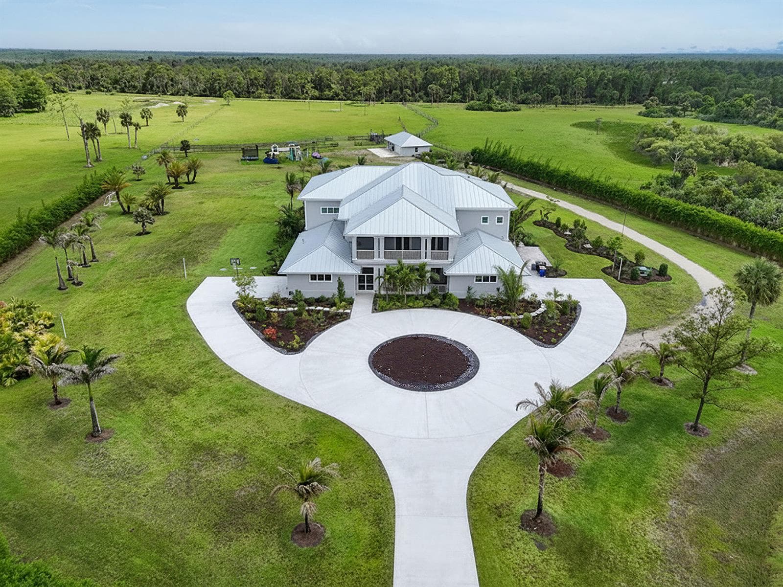 2985 SW Trailside Path, Stuart, FL 34997 photo 3
