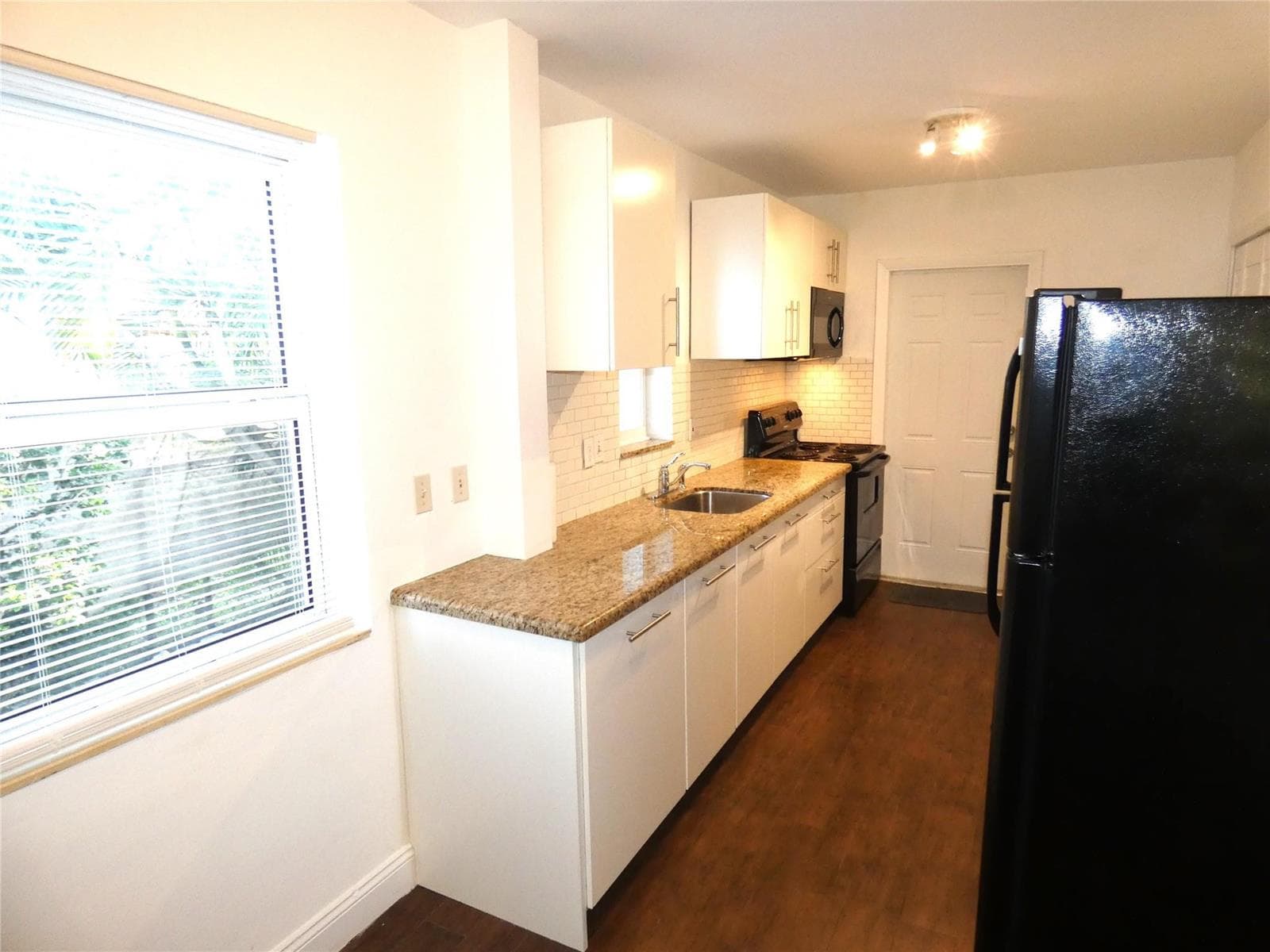 1528 NW 1st Avenue, Fort Lauderdale, FL 33311 photo 5