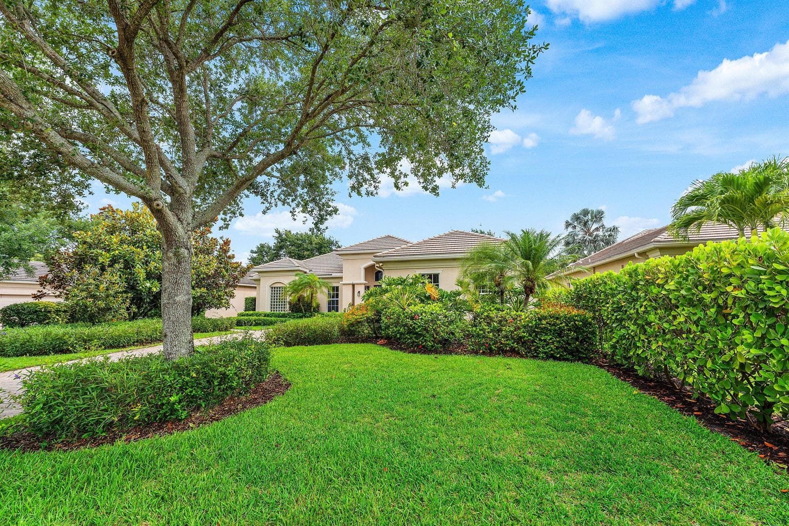 2068 Wightman Drive, Wellington, FL 33414 photo 2