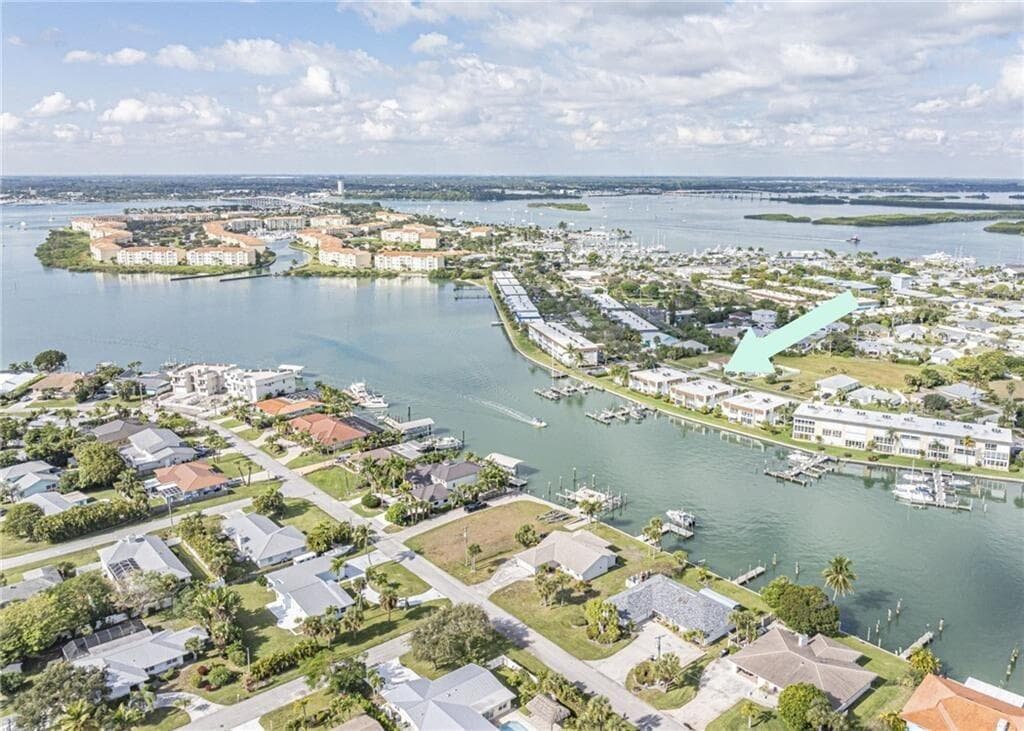 1315 Bayshore Drive # 204, Fort Pierce, FL 34949 photo 2