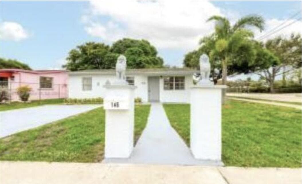 145 SW 13th Avenue, Delray Beach, FL 33444 photo 2