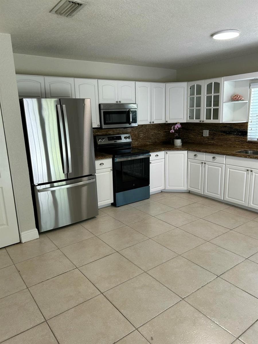 61 NW 47th Street, Oakland Park, FL 33309 photo 5