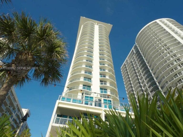 17315 Collins Ave # 1406, Sunny Isles Beach, FL 33160 photo 2