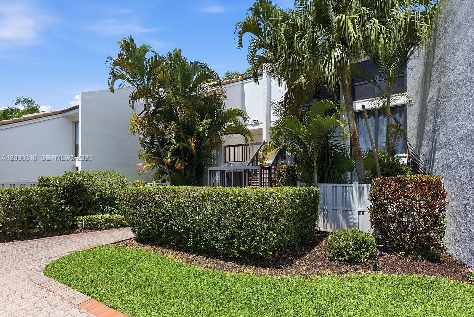 1309 Bridgewood Dr, Boca Raton, FL 33434 photo 2