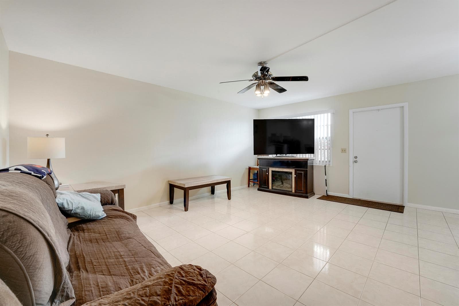 1011 Exeter, Boca Raton, FL 33434 photo 2