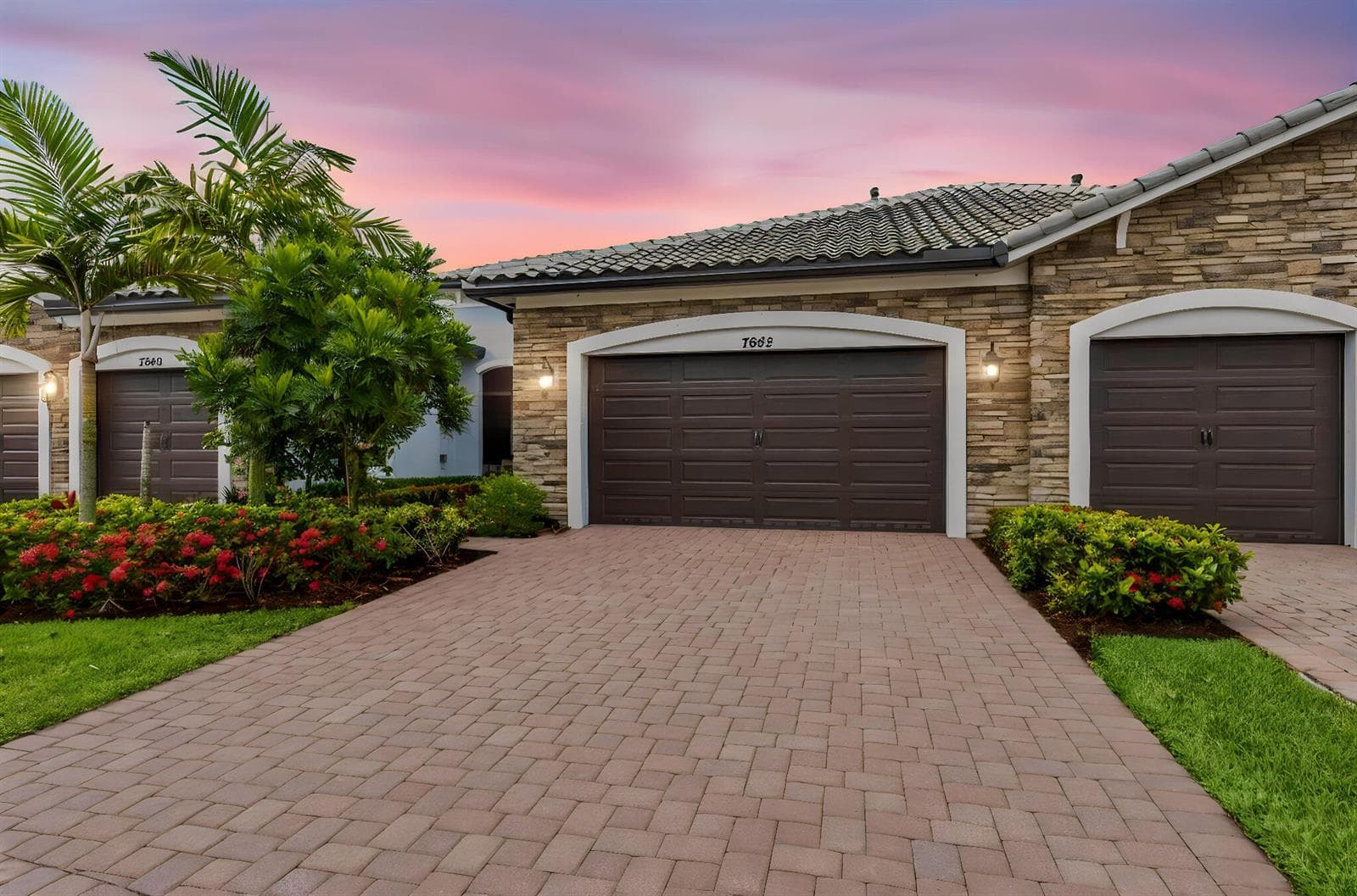7642 N Blue Spring Drive, Parkland, FL 33067 photo 3