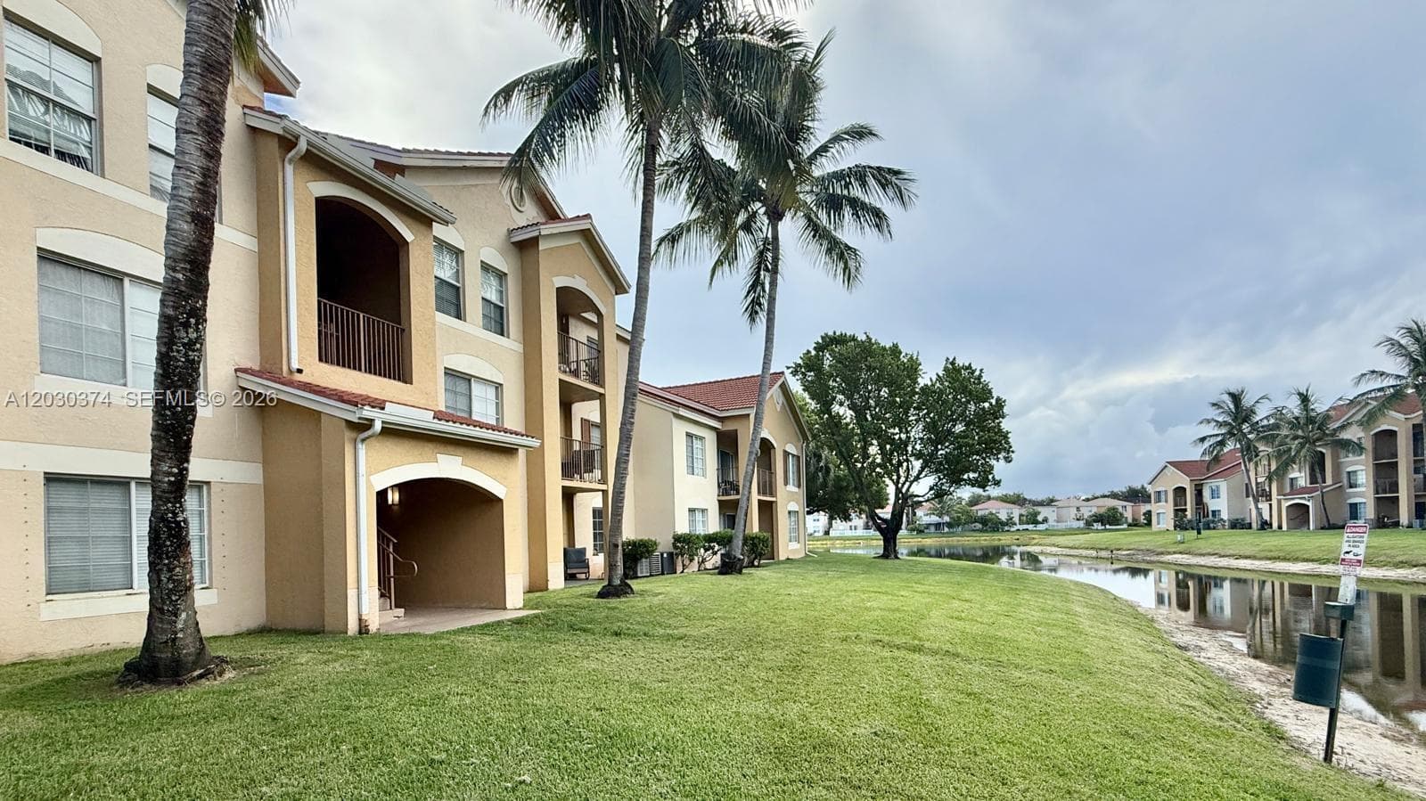 4220 San Marino Blvd # 303, West Palm Beach, FL 33409 photo 2