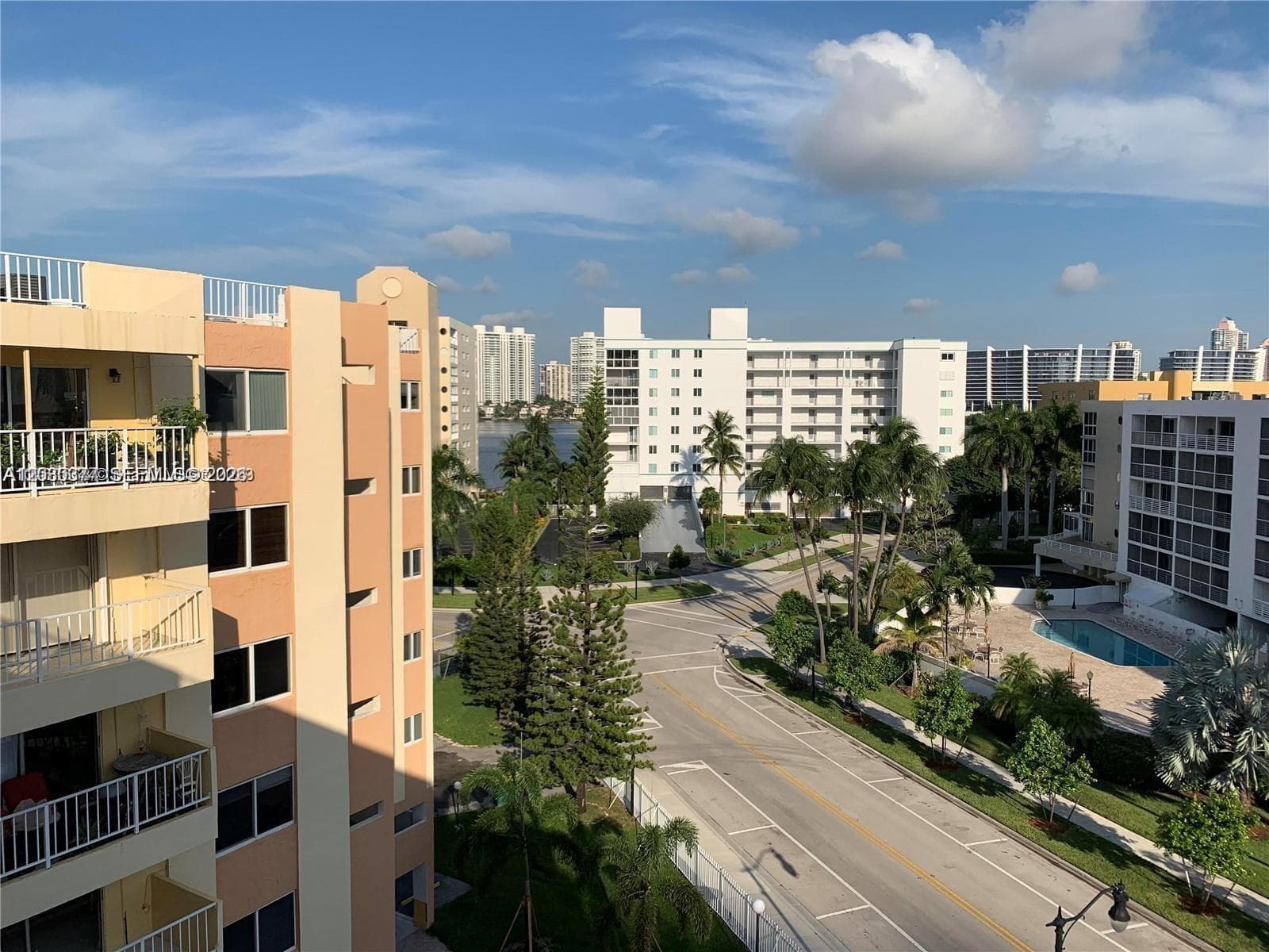 200 178th Dr # 702, Sunny Isles Beach, FL 33160 photo 2