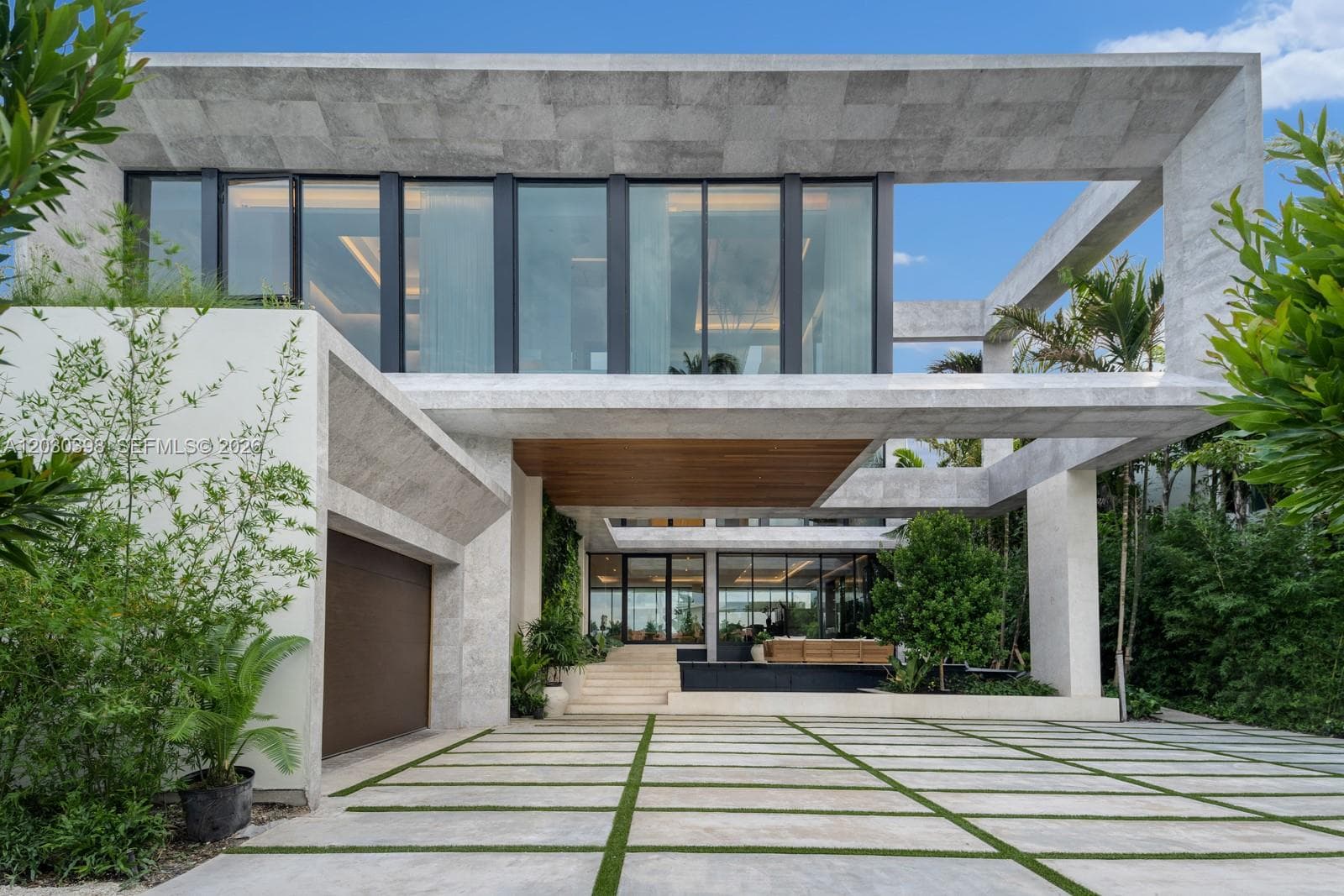 360 S Hibiscus Drive, Miami Beach, FL 33139 photo 4