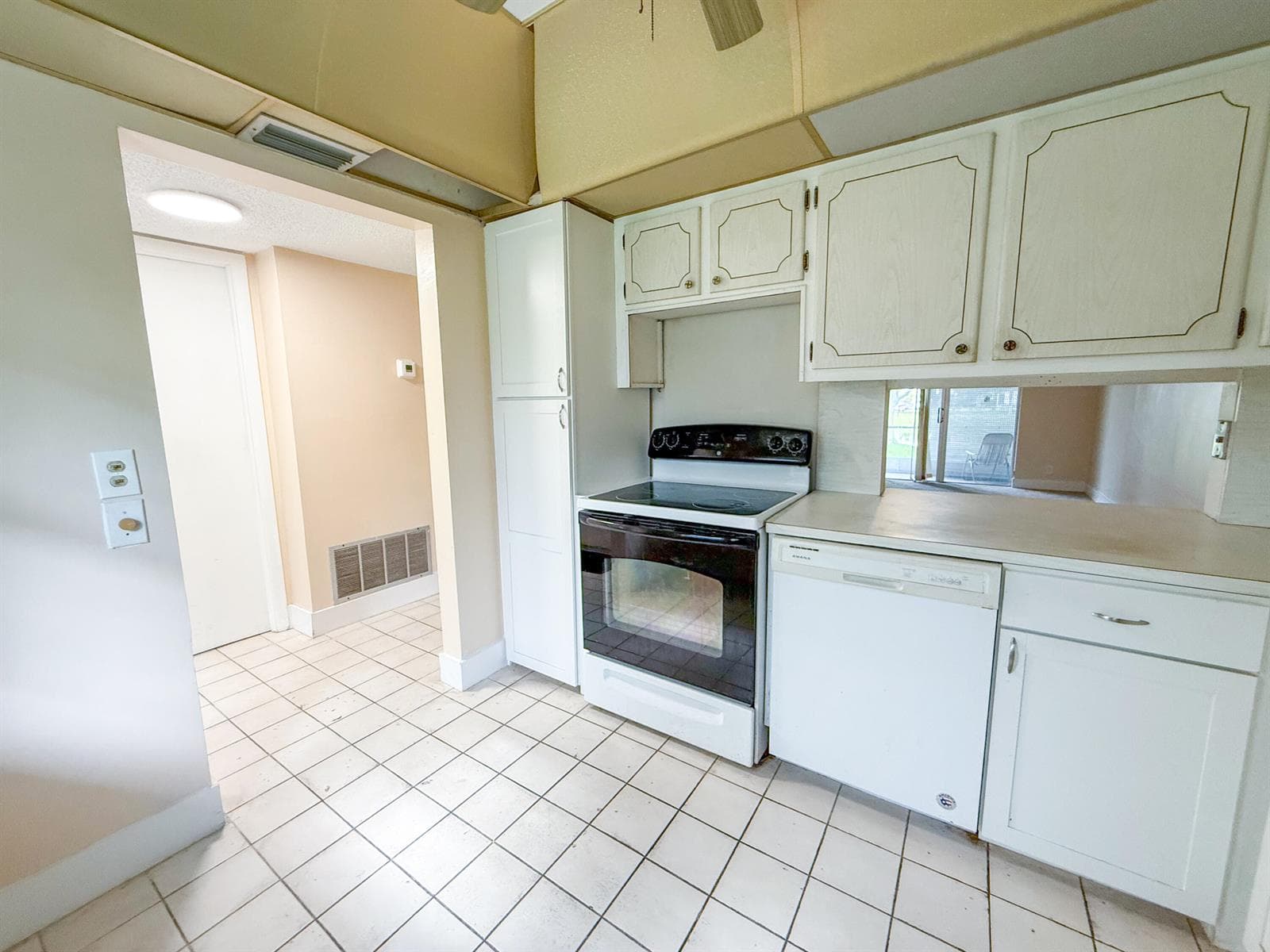604 NE 2nd Street # 122, Dania Beach, FL 33004 photo 4