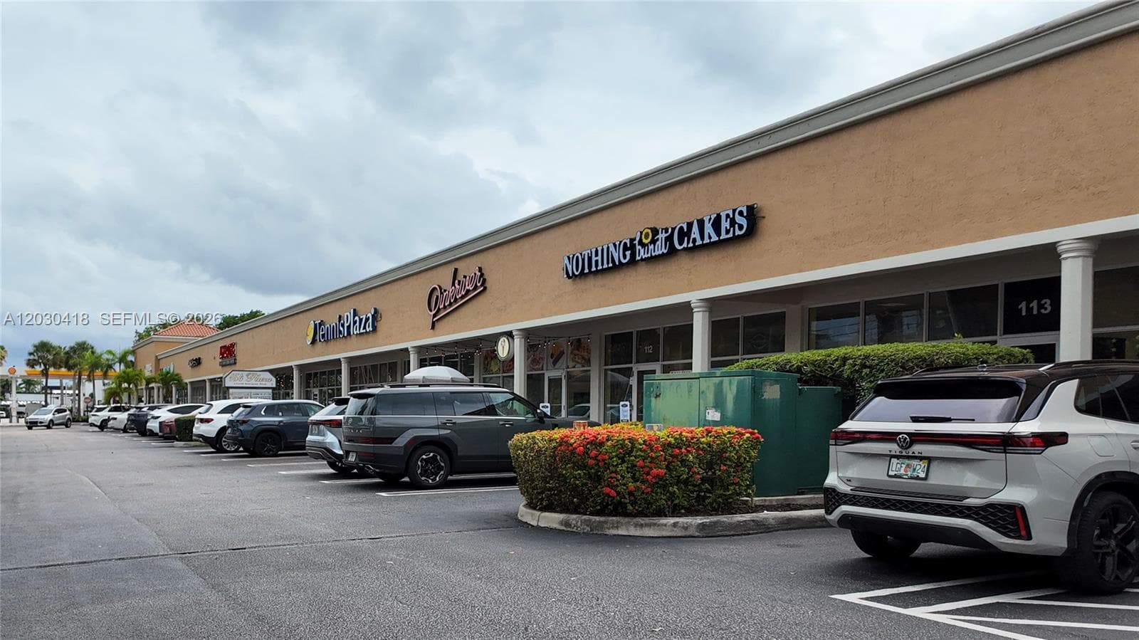 15400 Biscayne Blvd, North Miami, FL 33160 photo 3