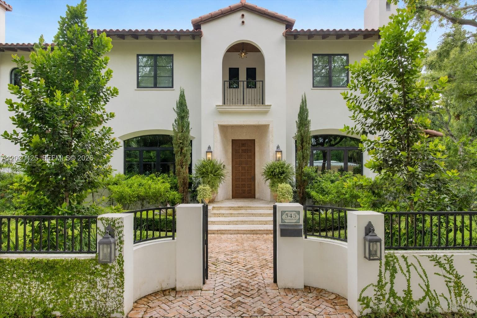 545 San Antonio Ave, Coral Gables, FL 33146 photo 3