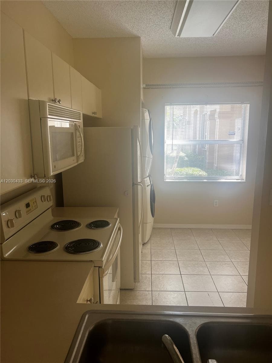 2322 SE 23rd Ave # 2322, Homestead, FL 33035 photo 4