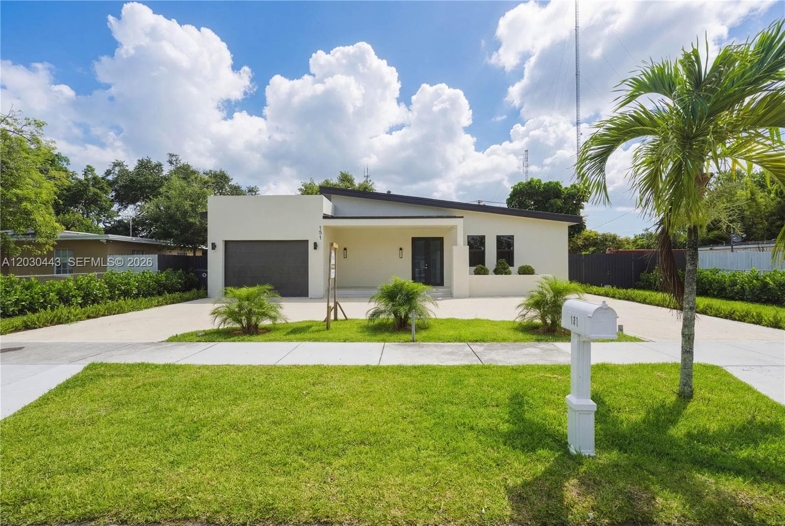 131 Miami Gardens Rd, West Park, FL 33023 photo 2