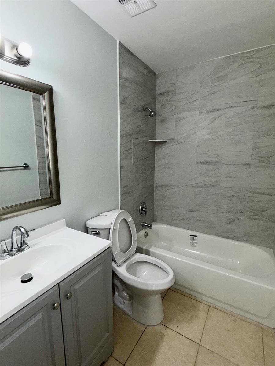 9392 Affirmed Lane, Boca Raton, FL 33496 photo 2