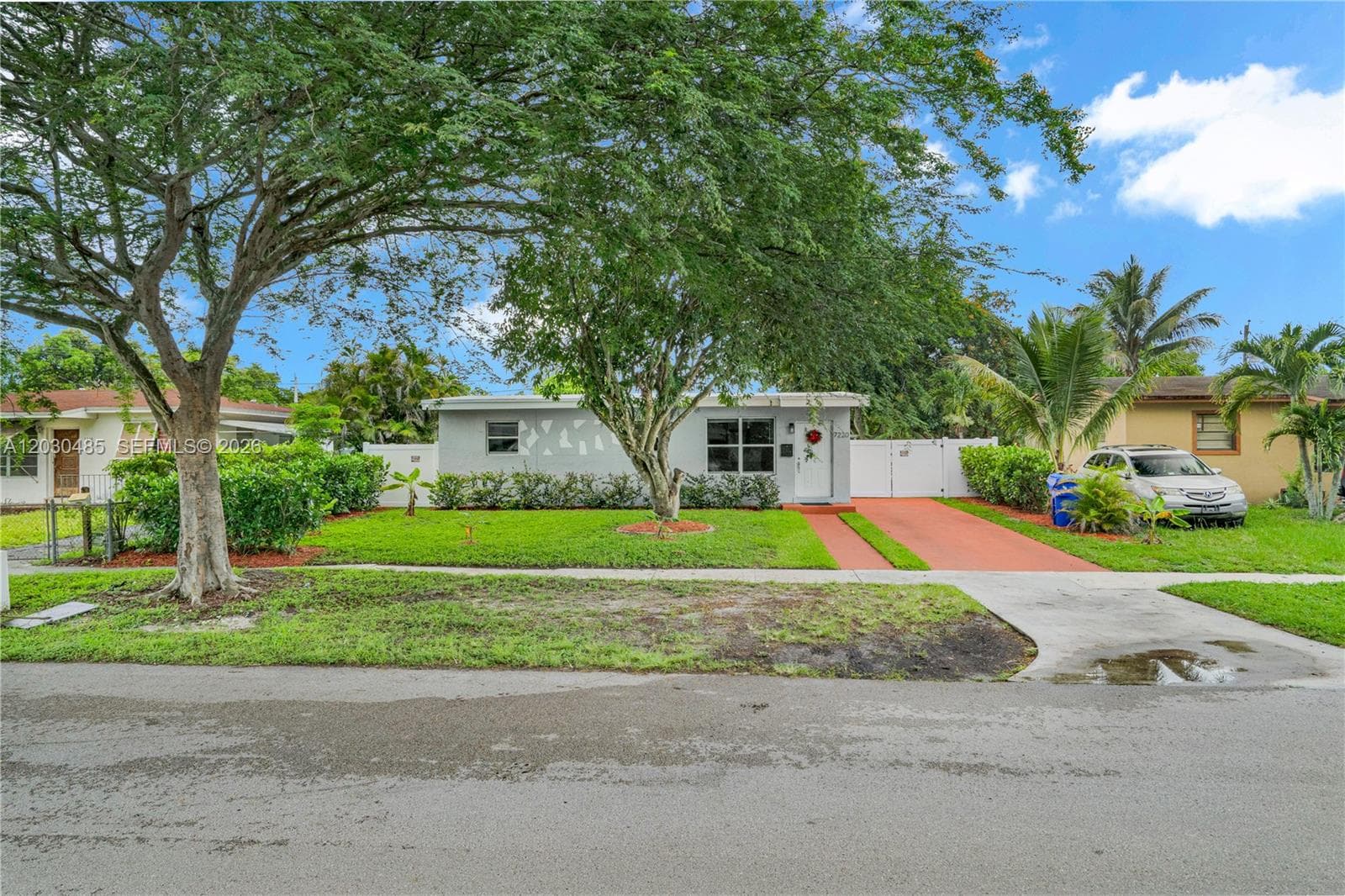 7220 Arthur St, Hollywood, FL 33024 photo 5