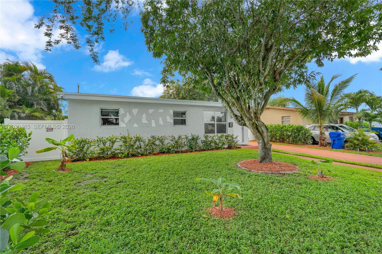 7220 Arthur St, Hollywood, FL 33024 photo 4
