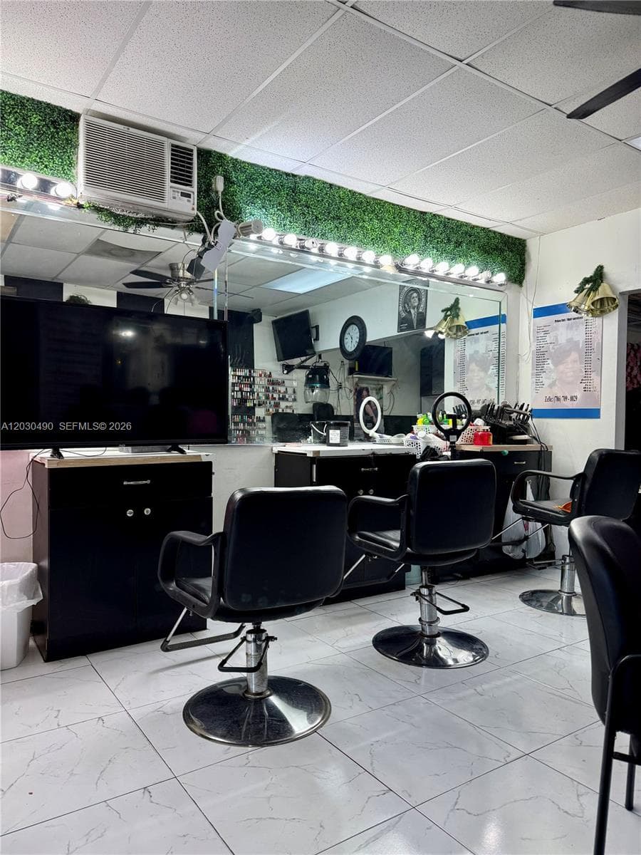11842 W Dixie Hwy, Miami, FL 33161 photo 2